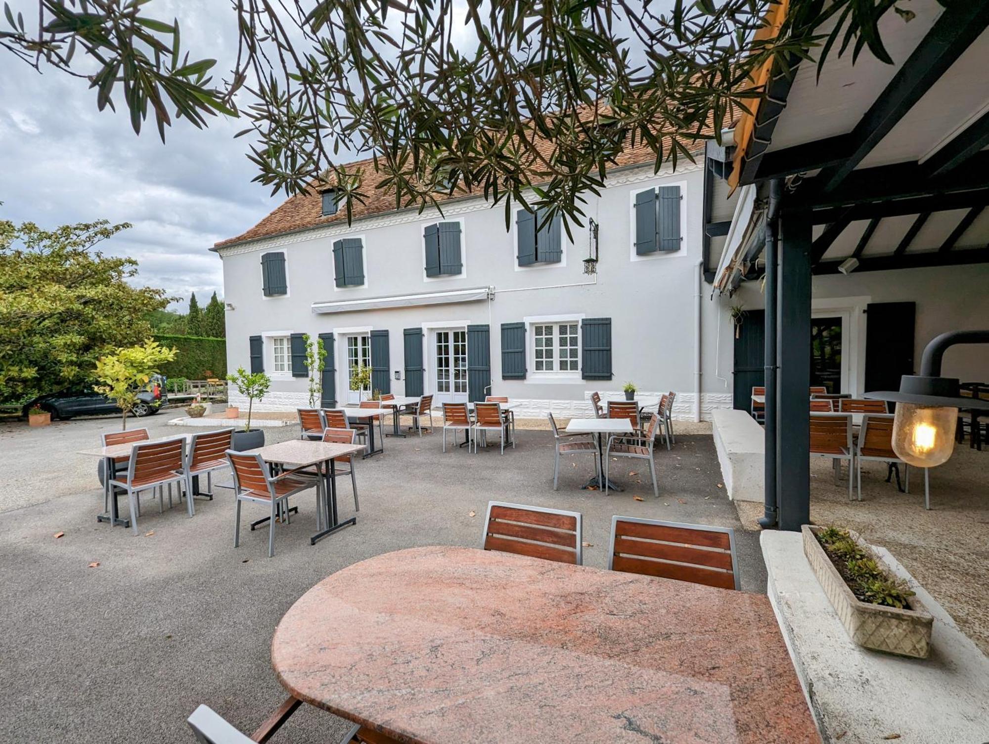 Logis Auberge Du Relais - Hotel & Restaurant Berenx Ngoại thất bức ảnh