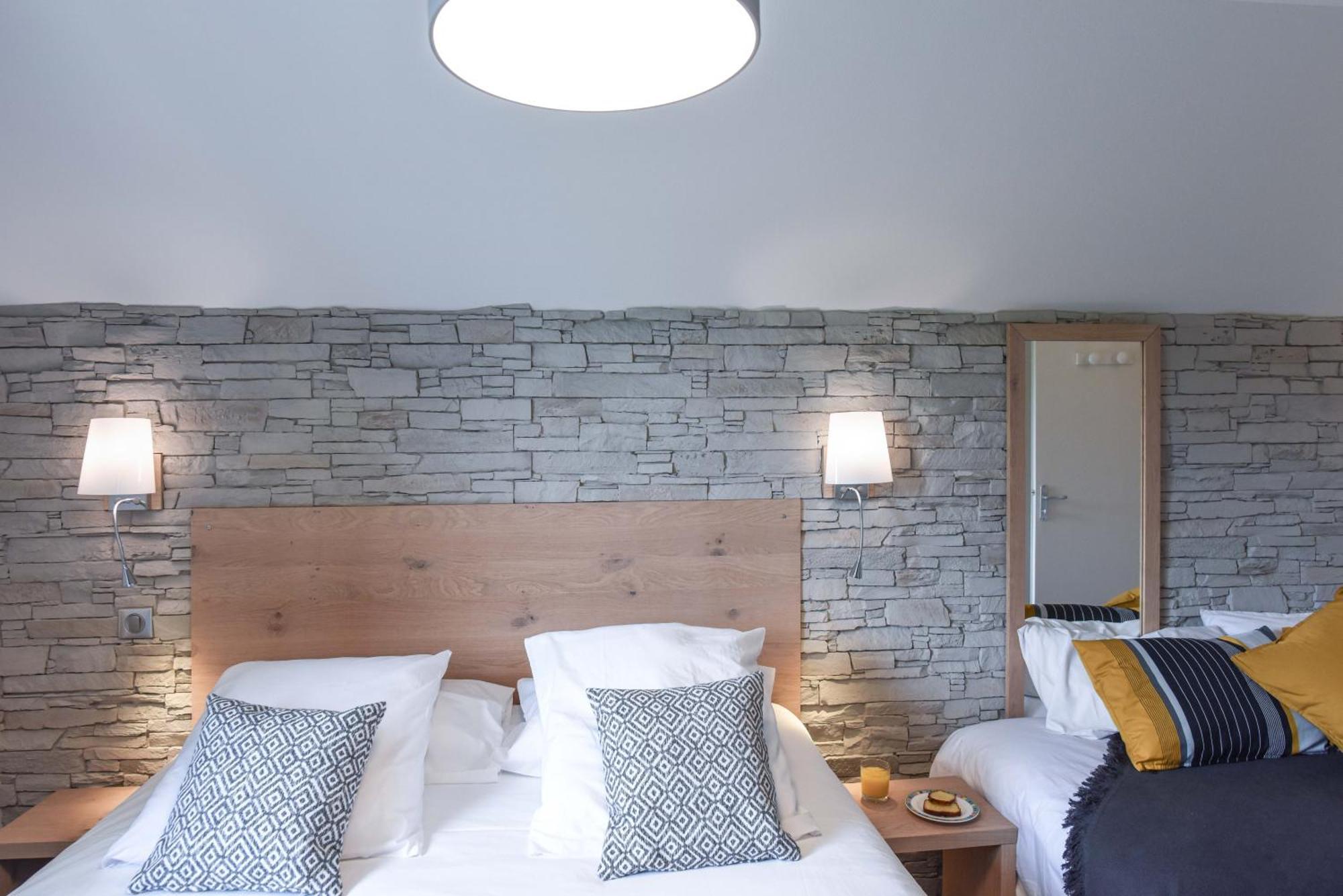Logis Auberge Du Relais - Hotel & Restaurant Berenx Ngoại thất bức ảnh