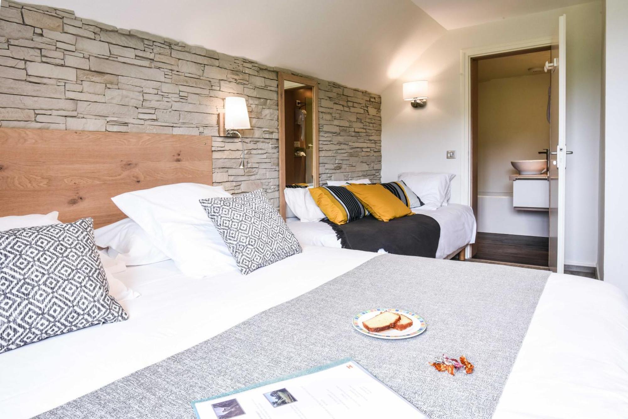 Logis Auberge Du Relais - Hotel & Restaurant Berenx Ngoại thất bức ảnh