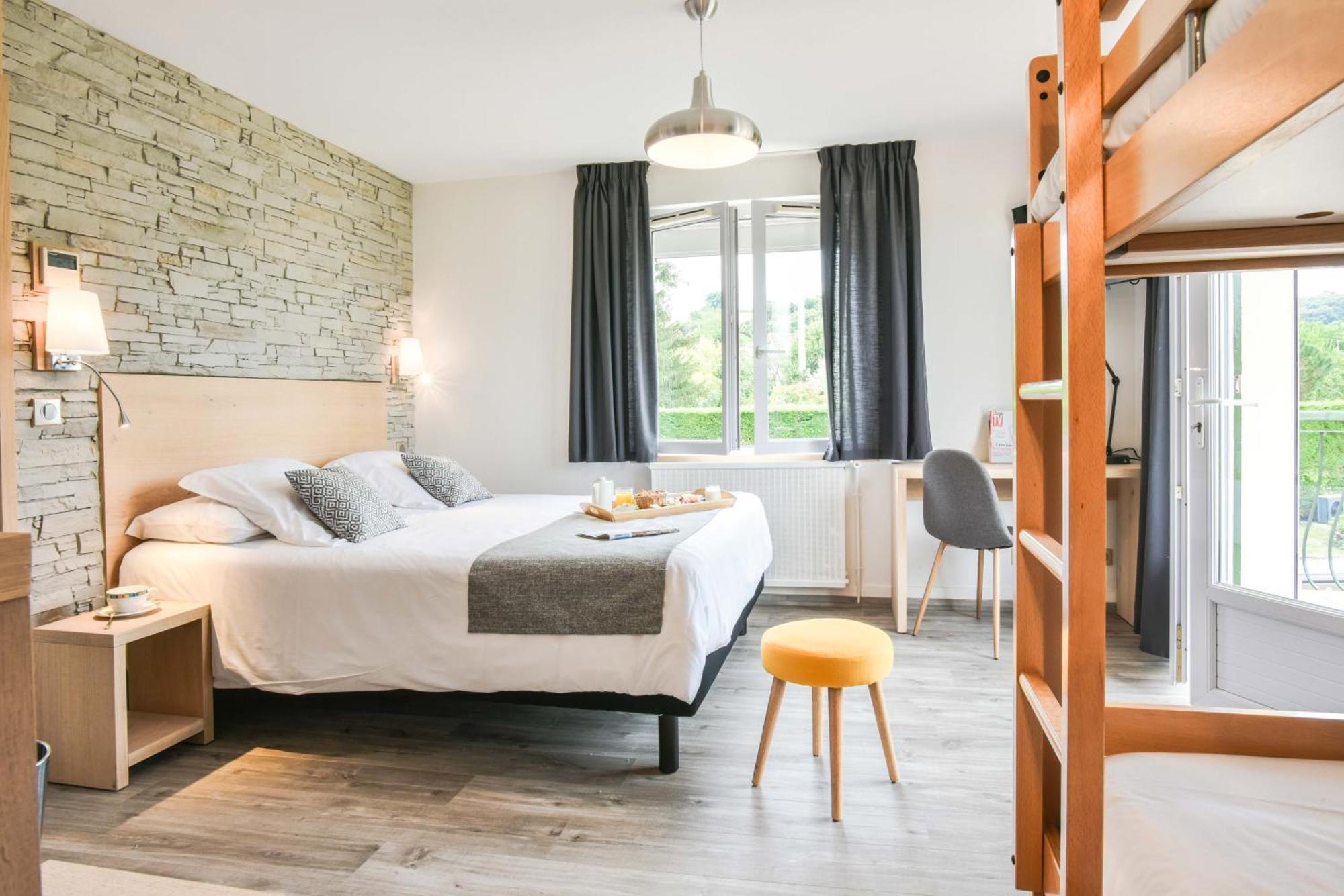 Logis Auberge Du Relais - Hotel & Restaurant Berenx Ngoại thất bức ảnh