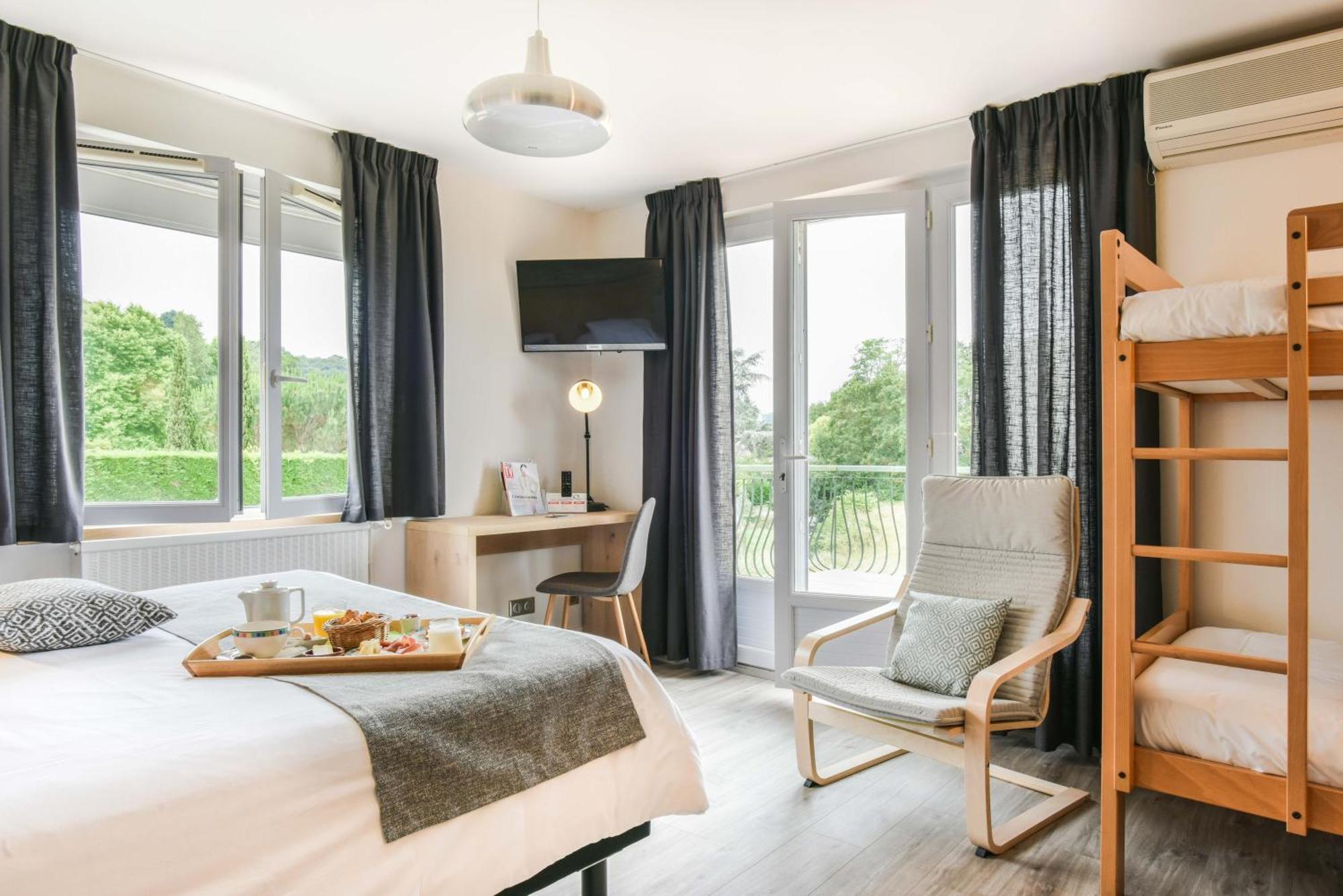 Logis Auberge Du Relais - Hotel & Restaurant Berenx Phòng bức ảnh