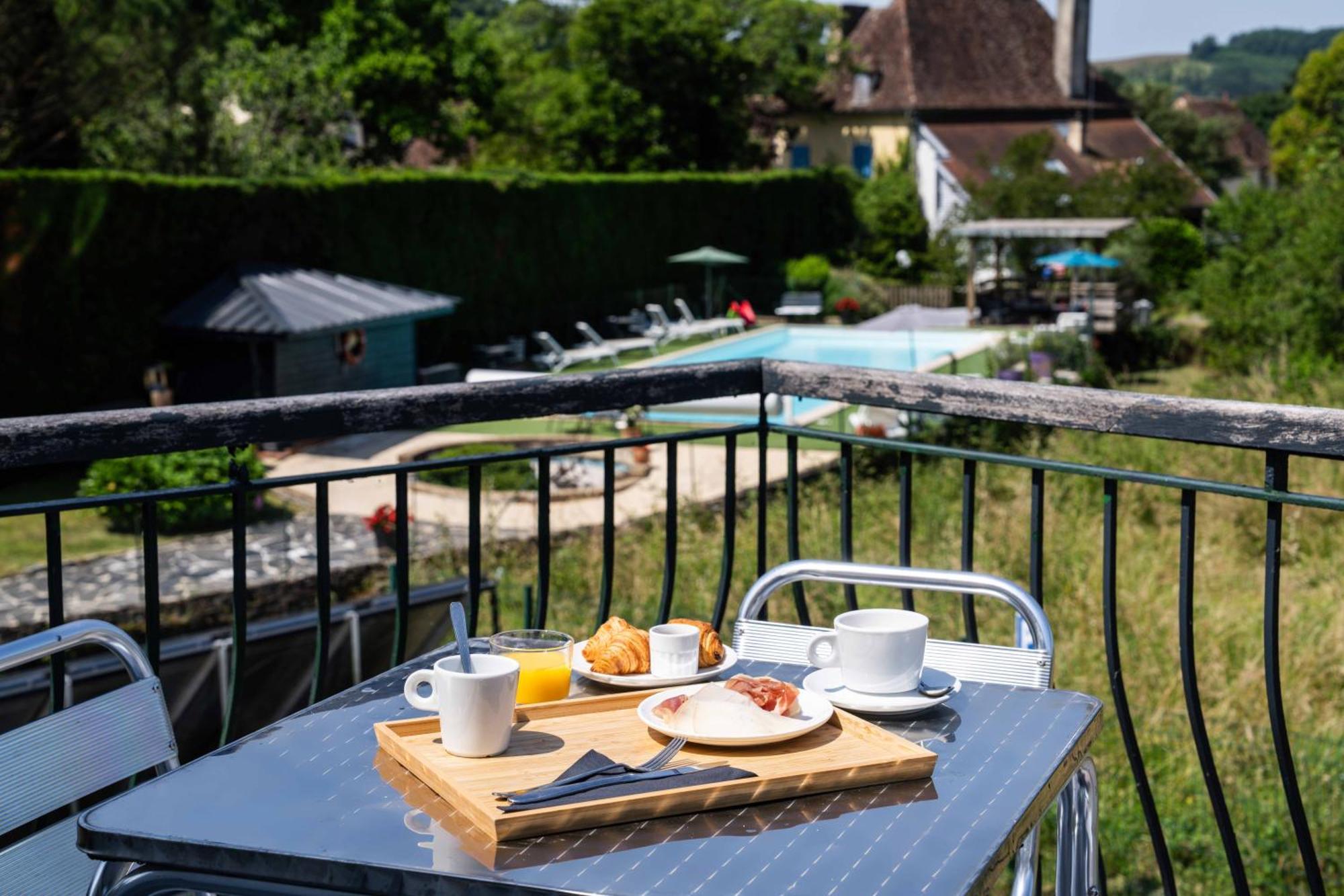 Logis Auberge Du Relais - Hotel & Restaurant Berenx Ngoại thất bức ảnh