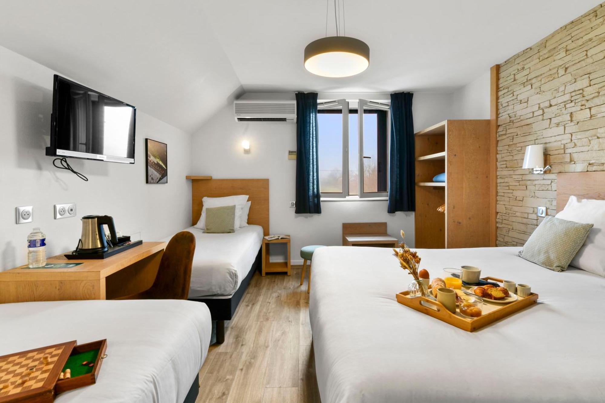 Logis Auberge Du Relais - Hotel & Restaurant Berenx Ngoại thất bức ảnh