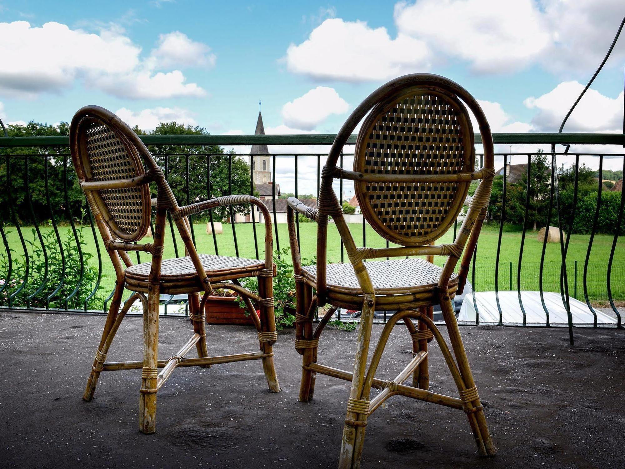 Logis Auberge Du Relais - Hotel & Restaurant Berenx Ngoại thất bức ảnh