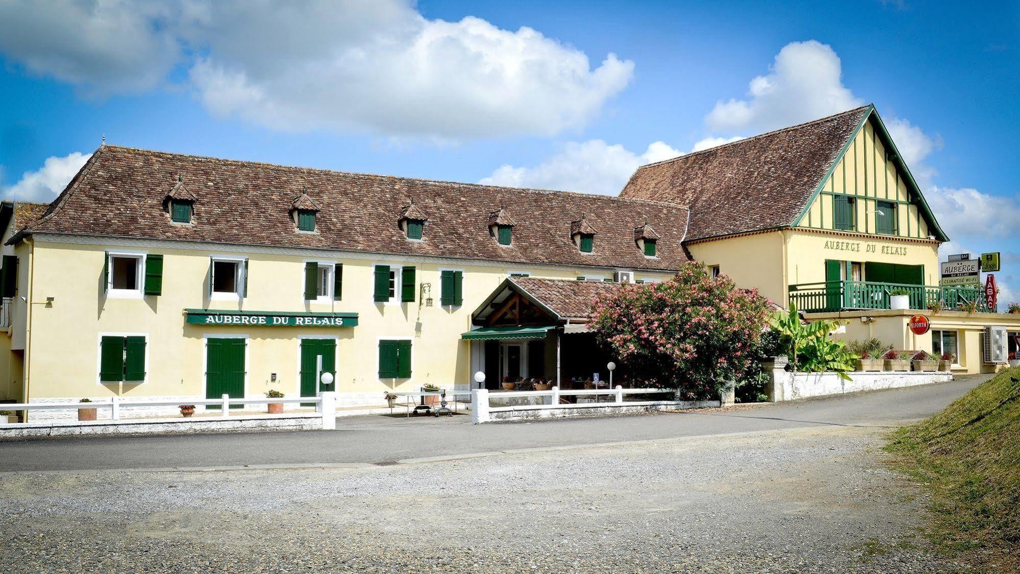 Logis Auberge Du Relais - Hotel & Restaurant Berenx Ngoại thất bức ảnh